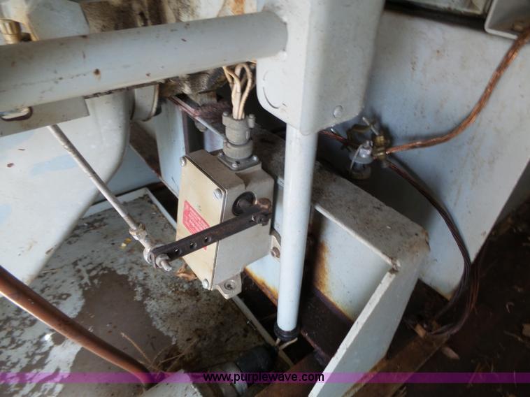 image for item J4982 Hollingsworth generator