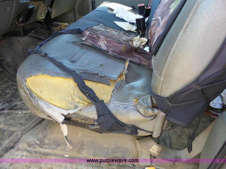 image for item J4984 2002 Ford F250 Super Duty XL Crew Cab pickup truck