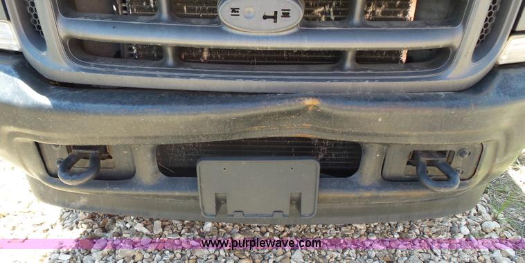 image for item J4984 2002 Ford F250 Super Duty XL Crew Cab pickup truck