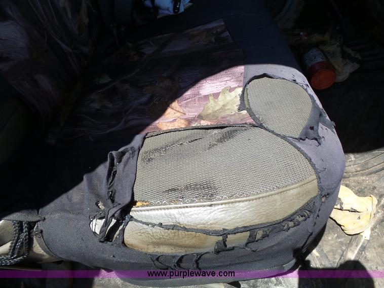 image for item J4984 2002 Ford F250 Super Duty XL Crew Cab pickup truck