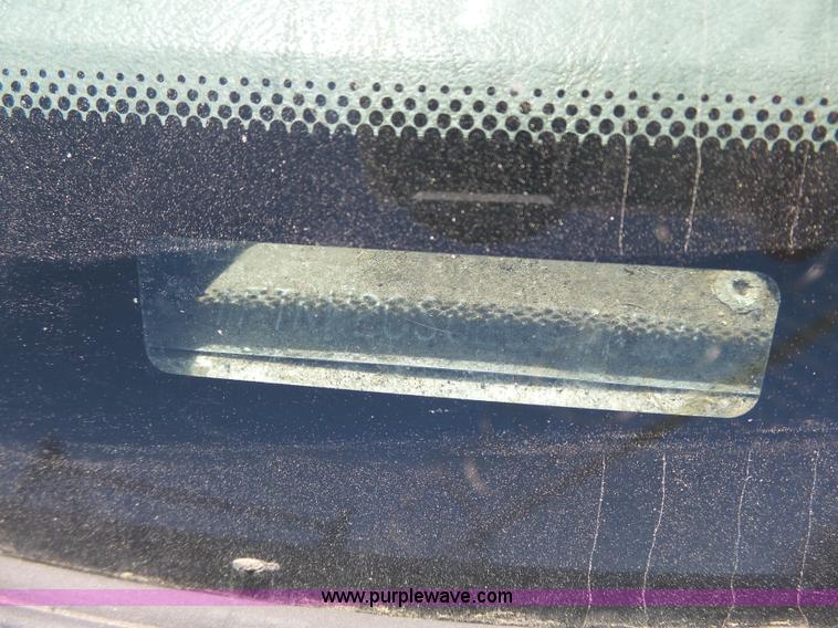 image for item J4984 2002 Ford F250 Super Duty XL Crew Cab pickup truck