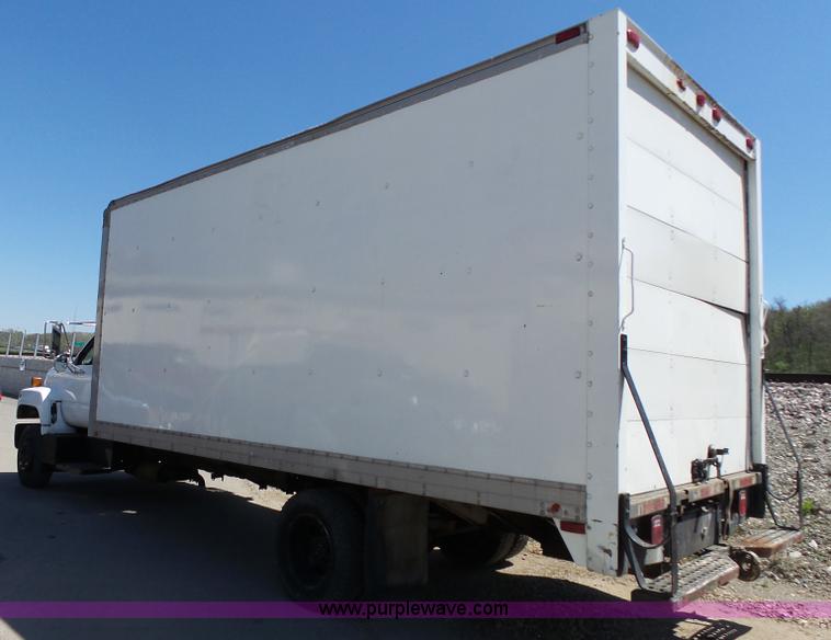 image for item J4995 1991 GMC TopKick box truck