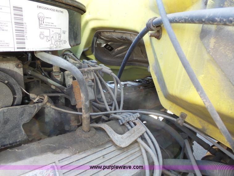 image for item J4995 1991 GMC TopKick box truck