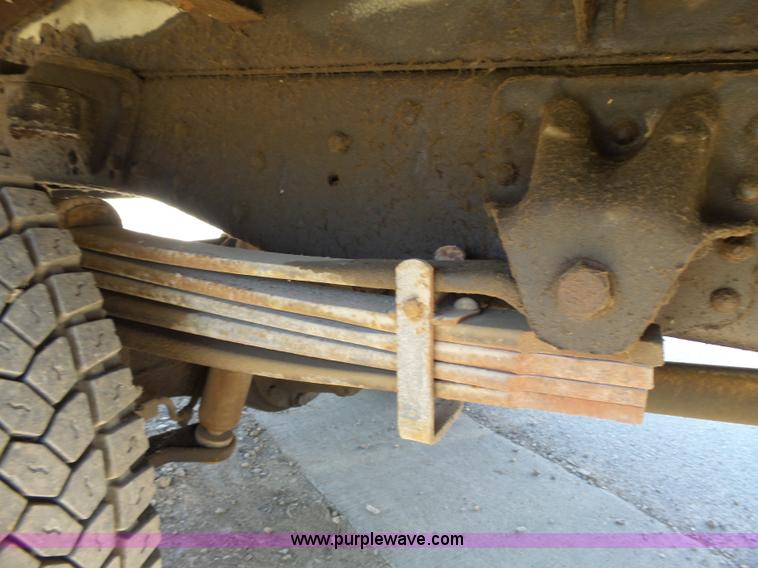 image for item J4995 1991 GMC TopKick box truck