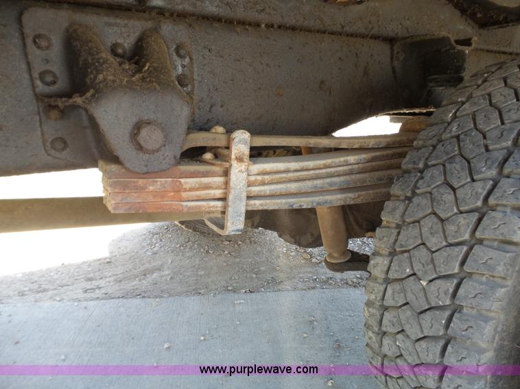 image for item J4995 1991 GMC TopKick box truck