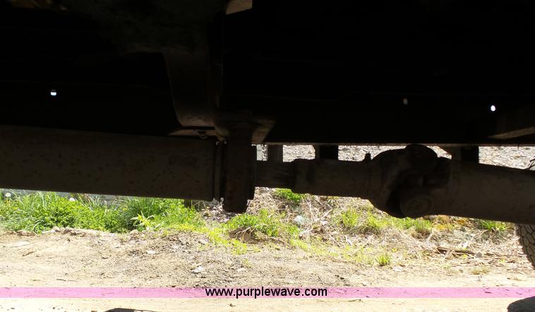 image for item J4995 1991 GMC TopKick box truck