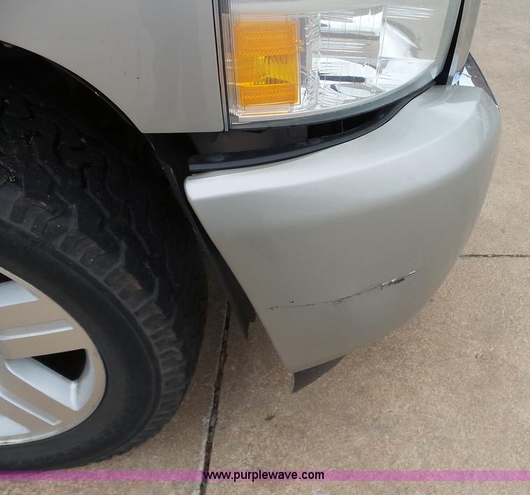 image for item J7517 2008 Chevrolet Silverado 1500 Crew Cab pickup truck