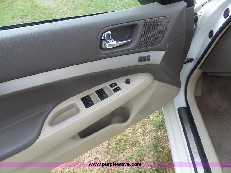 image for item J7518 2008 Infinity G35