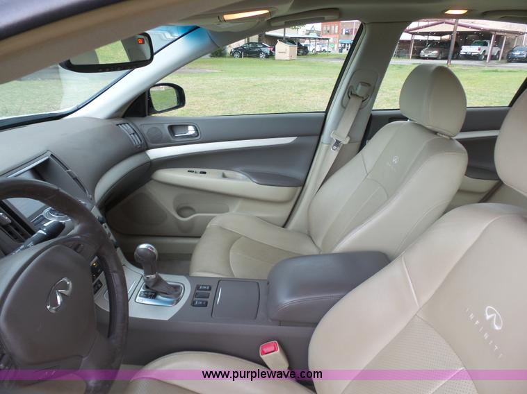 image for item J7518 2008 Infinity G35