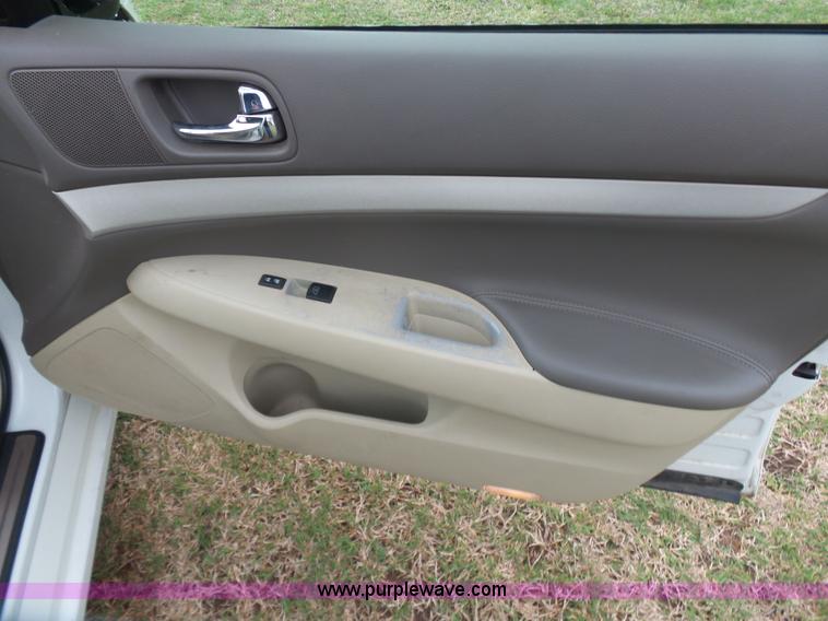 image for item J7518 2008 Infinity G35