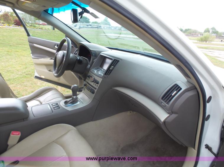 image for item J7518 2008 Infinity G35