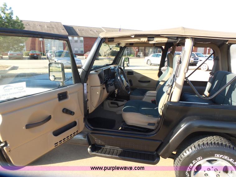 image for item J7528 1999 Jeep Wrangler