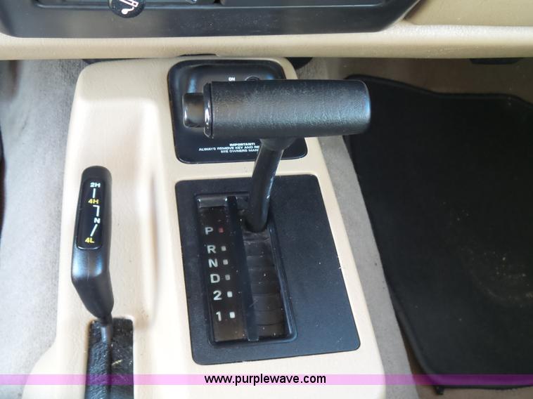 image for item J7528 1999 Jeep Wrangler