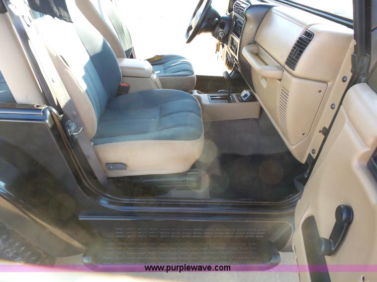 image for item J7528 1999 Jeep Wrangler