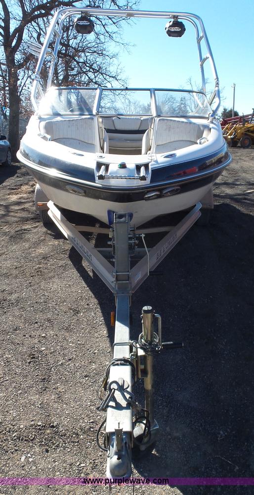 image for item J7574 2007 Glastron GXL-205 boat