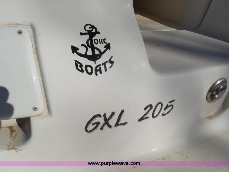 image for item J7574 2007 Glastron GXL-205 boat