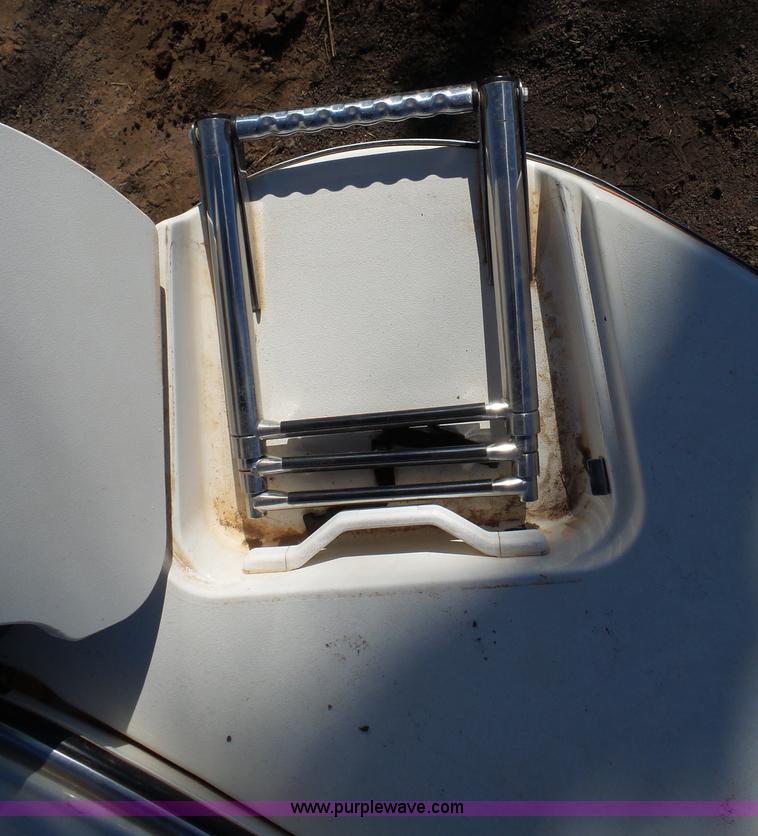 image for item J7574 2007 Glastron GXL-205 boat