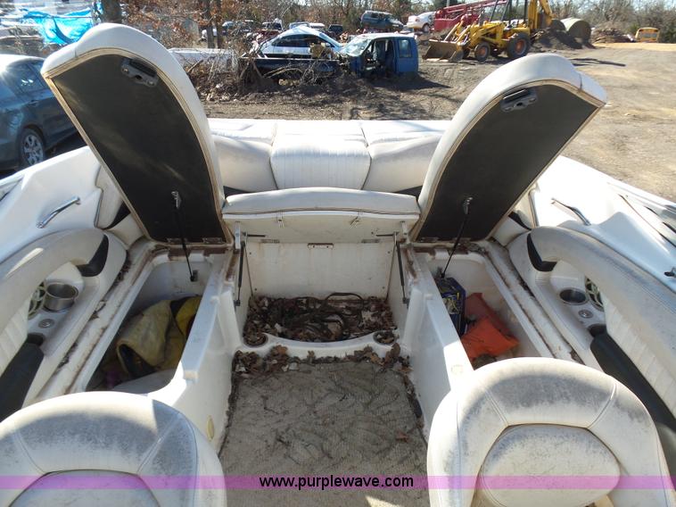 image for item J7574 2007 Glastron GXL-205 boat