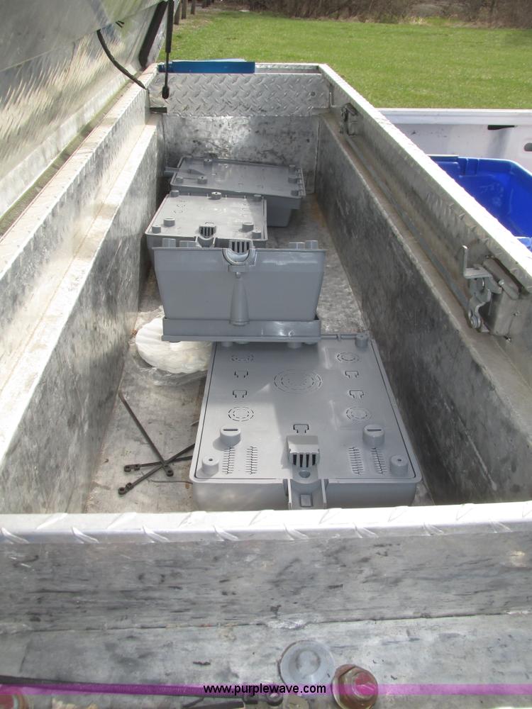 image for item J8976 2010 Chevrolet Silverado 1500 pickup truck