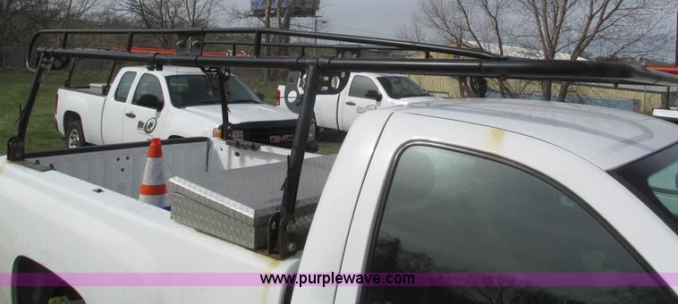 image for item J8976 2010 Chevrolet Silverado 1500 pickup truck