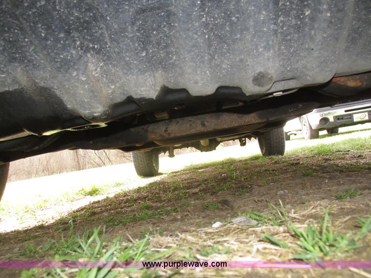 image for item J8976 2010 Chevrolet Silverado 1500 pickup truck