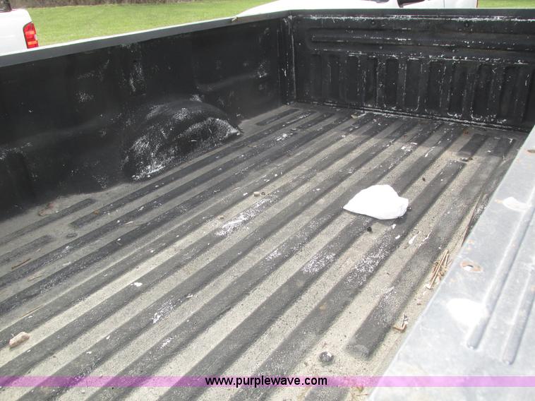 image for item J8977 2007 Ford F150 XL SuperCab pickup truck