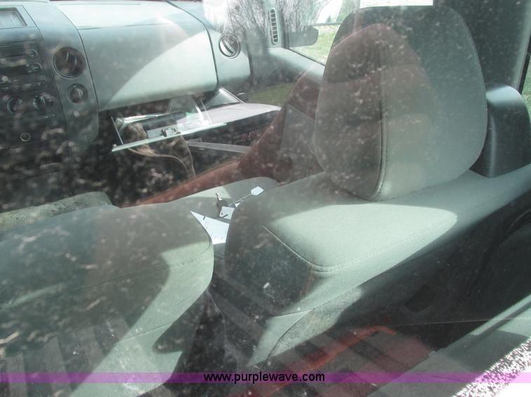 image for item J8977 2007 Ford F150 XL SuperCab pickup truck