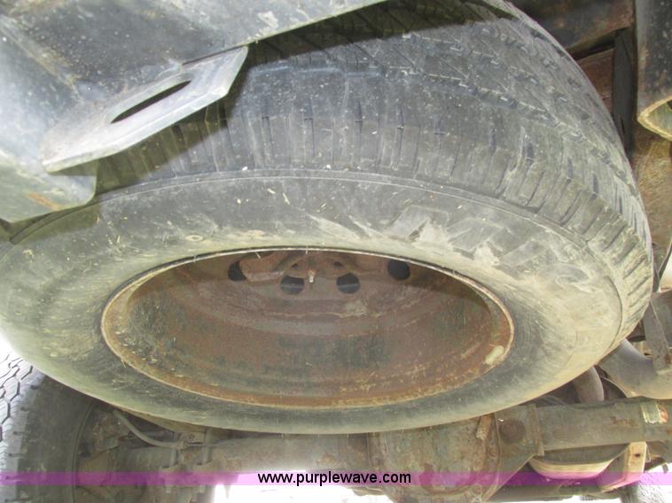 image for item J8977 2007 Ford F150 XL SuperCab pickup truck