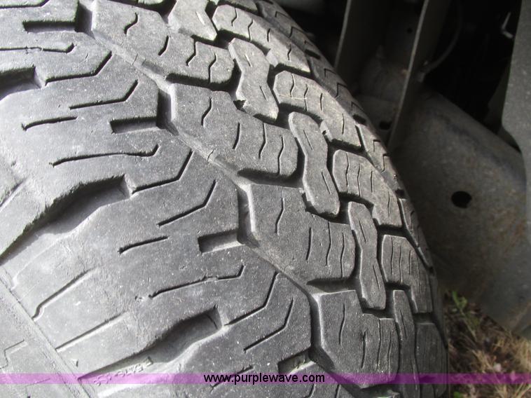 image for item J8977 2007 Ford F150 XL SuperCab pickup truck