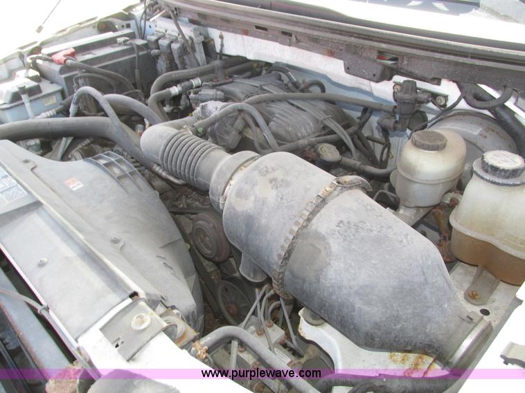 image for item J8977 2007 Ford F150 XL SuperCab pickup truck