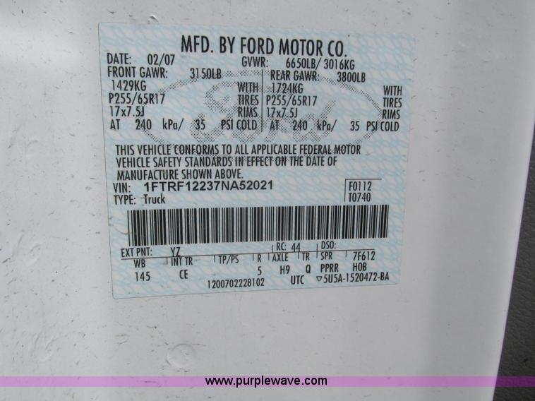 image for item J8977 2007 Ford F150 XL SuperCab pickup truck