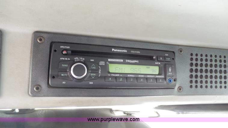 image for item K4209 1998 Freightliner FL70 box truck