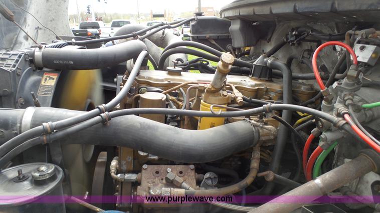 image for item K4209 1998 Freightliner FL70 box truck