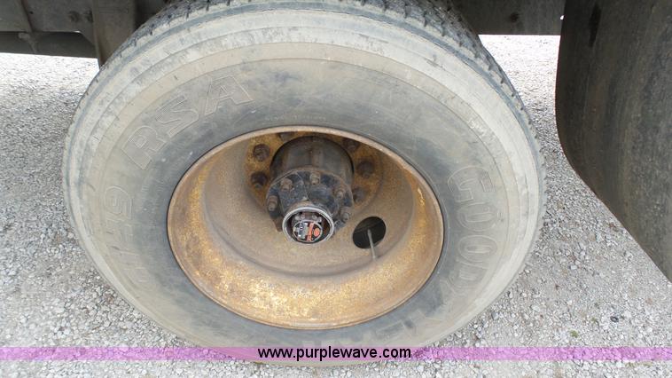 image for item K4209 1998 Freightliner FL70 box truck