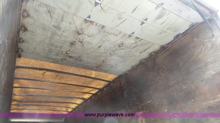 image for item K4209 1998 Freightliner FL70 box truck