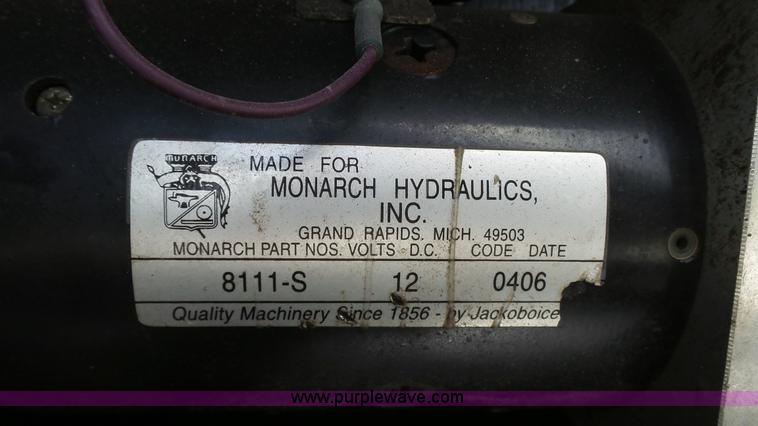 image for item K4209 1998 Freightliner FL70 box truck