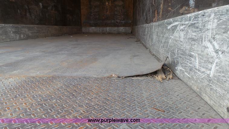 image for item K4209 1998 Freightliner FL70 box truck