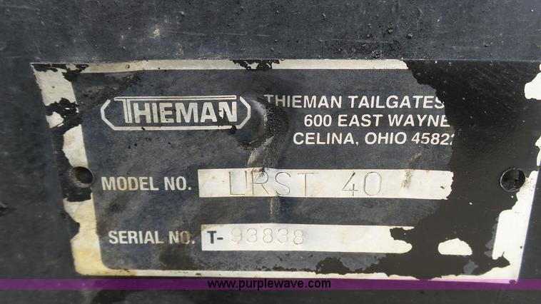 image for item K4209 1998 Freightliner FL70 box truck