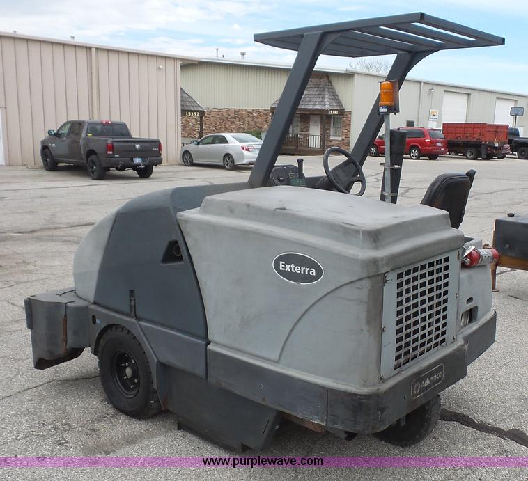 image for item K4500 2010 Advance Exterra 6330 floor sweeper