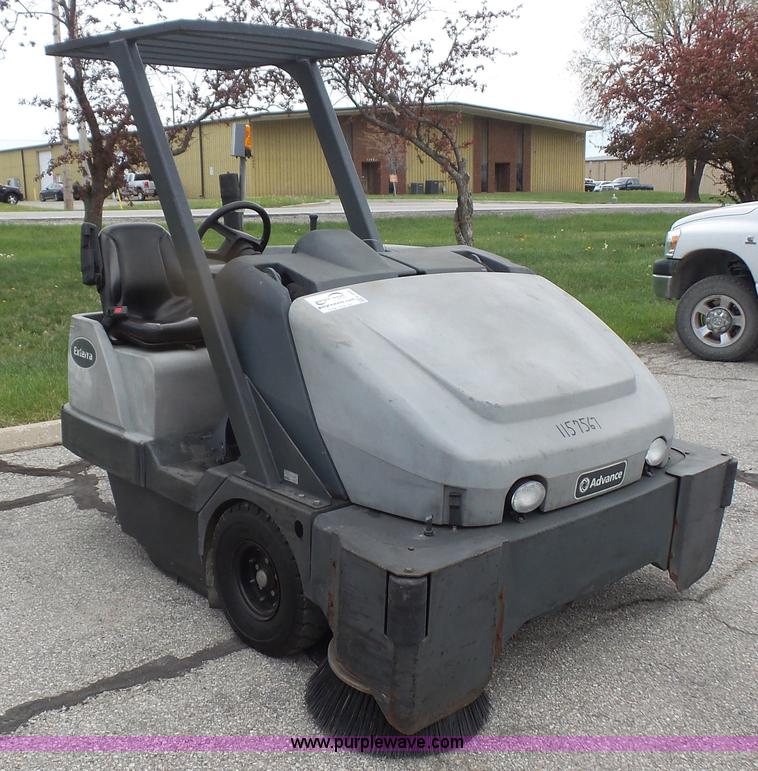 image for item K4500 2010 Advance Exterra 6330 floor sweeper