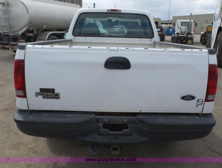 image for item K5147 2001 Ford F250 Super Duty pickup truck