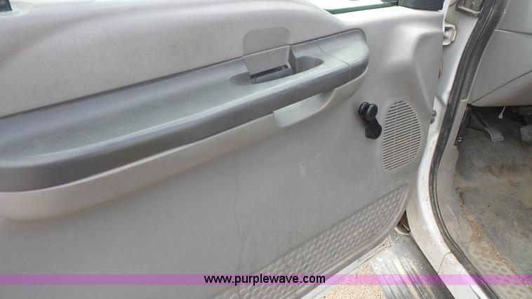 image for item K5147 2001 Ford F250 Super Duty pickup truck