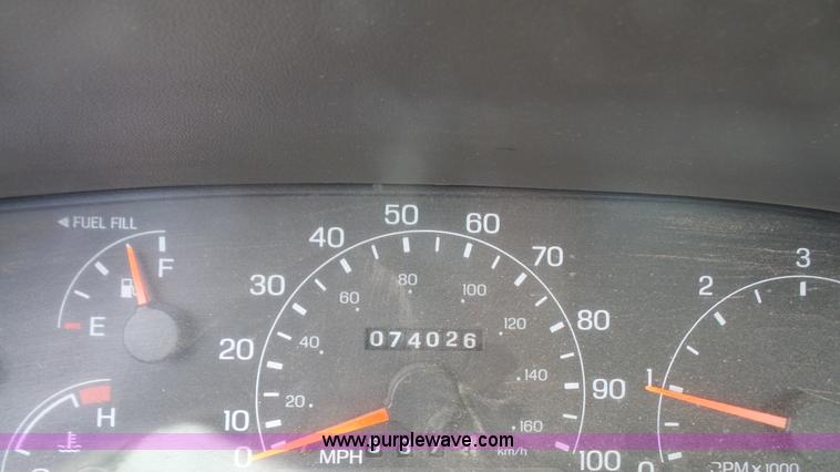 image for item K5147 2001 Ford F250 Super Duty pickup truck