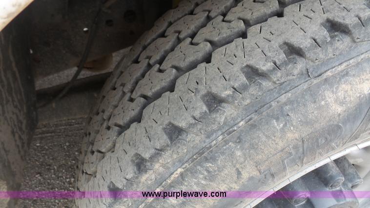 image for item K5147 2001 Ford F250 Super Duty pickup truck