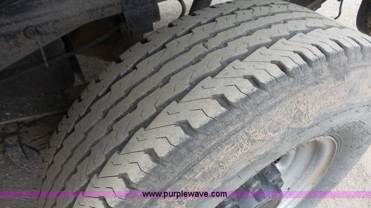 image for item K5147 2001 Ford F250 Super Duty pickup truck