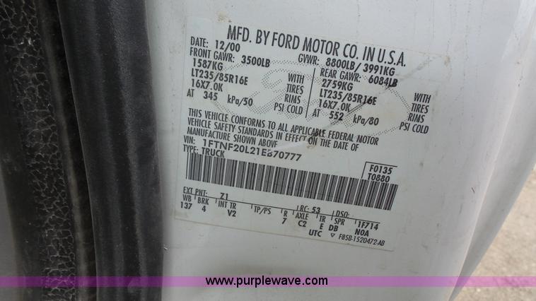 image for item K5147 2001 Ford F250 Super Duty pickup truck