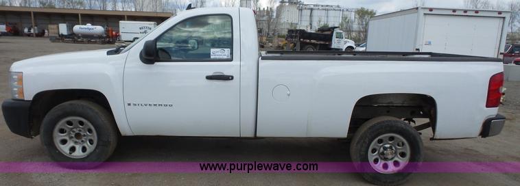 image for item K5186 2008 Chevrolet Silverado 1500 pickup truck