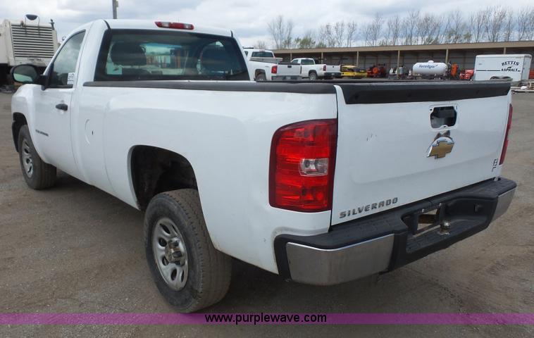 image for item K5186 2008 Chevrolet Silverado 1500 pickup truck