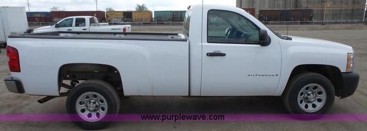 image for item K5186 2008 Chevrolet Silverado 1500 pickup truck