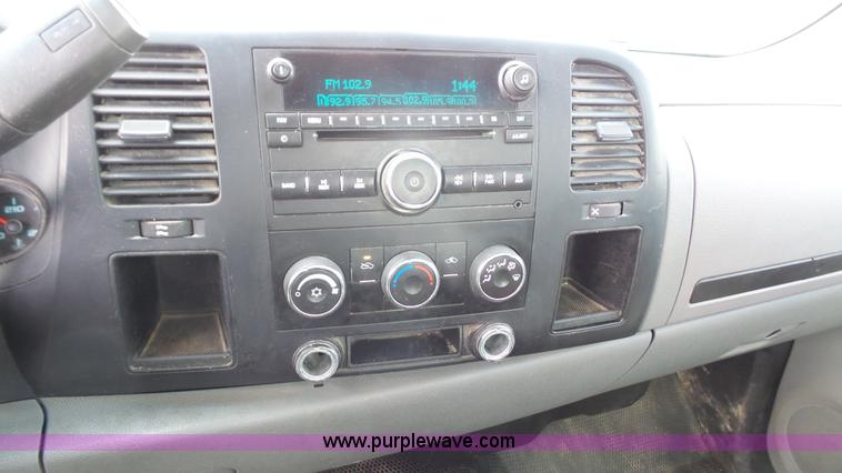 image for item K5186 2008 Chevrolet Silverado 1500 pickup truck